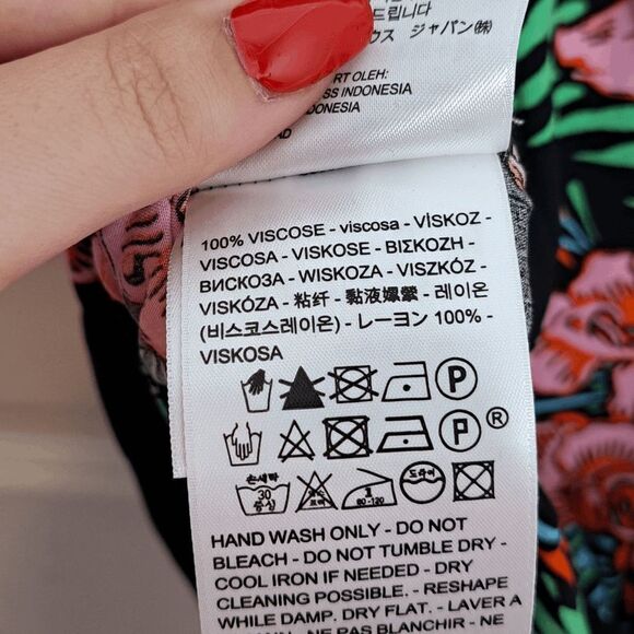 Levi's Clover Printed Tie Hem Shirt size XS NWT - Picture 10 of 11